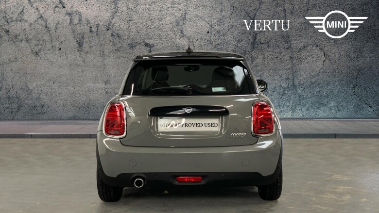 MINI Hatchback 1.5 Cooper Classic II 3dr Petrol Hatchback